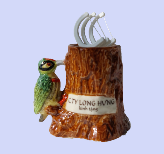 CHIM GÕ KIẾN TRANG TRÍ ĐỰNG CHỈ NHA KHOA